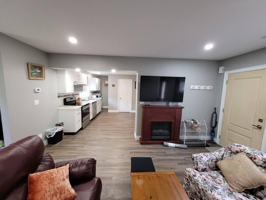 Cozy 3-bedroom In Wine-country Niagara-on-the-Lake